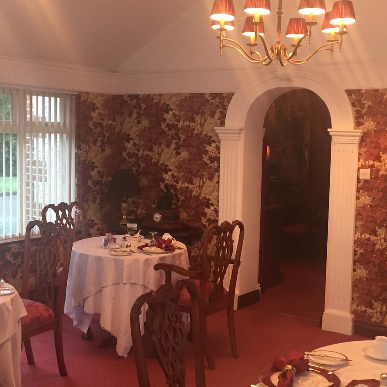 Готель Caldhame House Crumlin  Екстер'єр фото